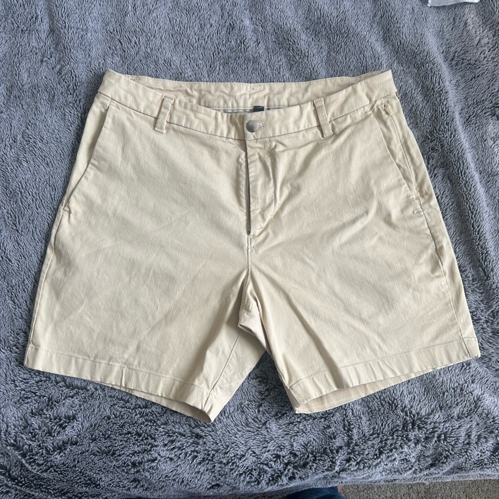 Lululemon Commission Short 5in